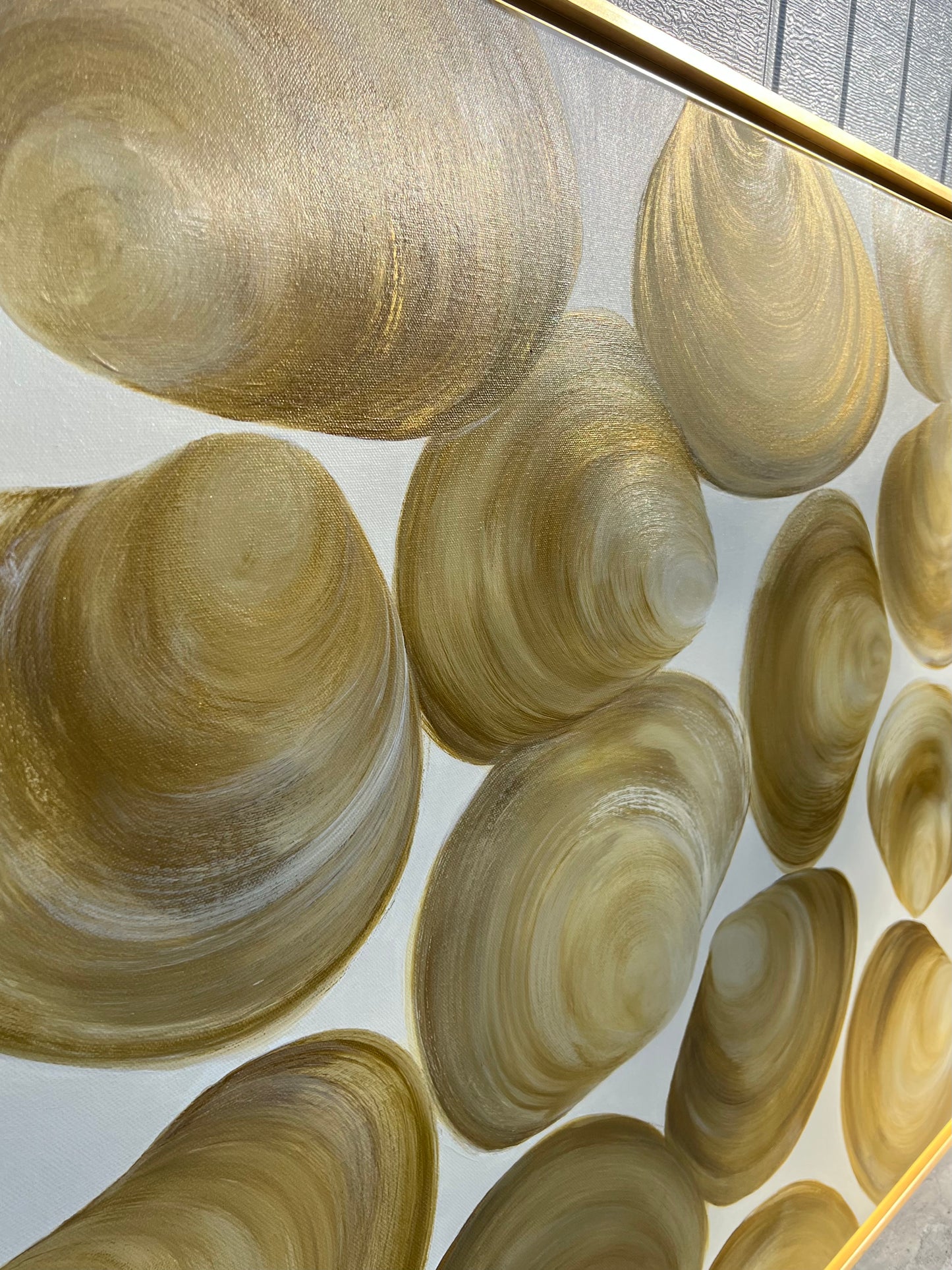 Clam Shells in Gold